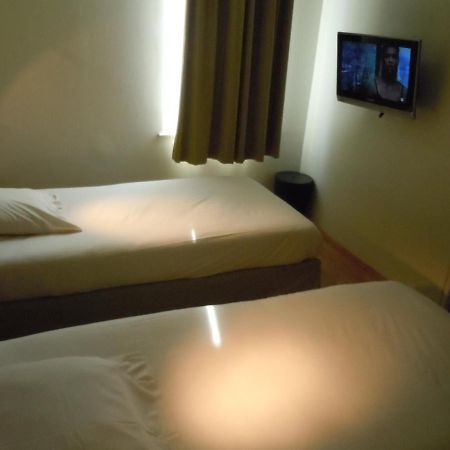 Ibis Styles Amiens Cathedrale Hotel Exterior foto