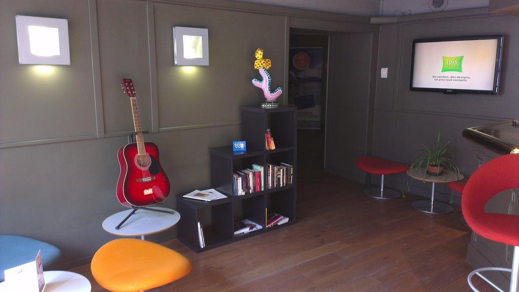 Ibis Styles Amiens Cathedrale Hotel Exterior foto