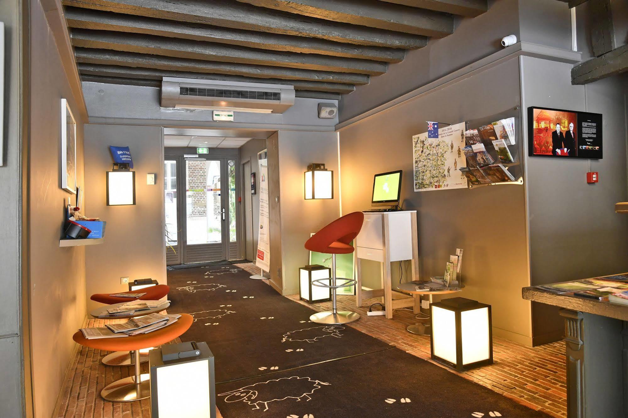 Ibis Styles Amiens Cathedrale Hotel Exterior foto